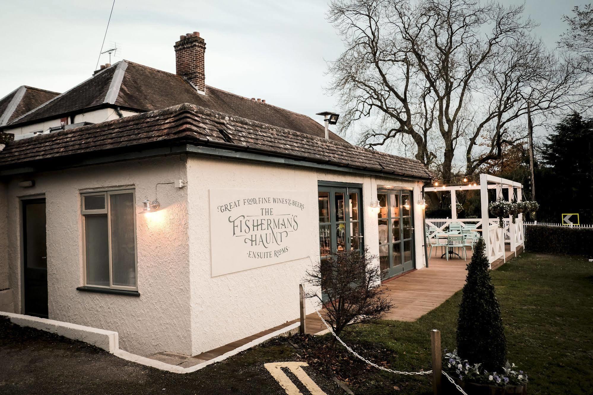 Fisherman's Haunt Hotel Christchurch  Exterior foto